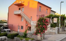 Apartments Stupar
